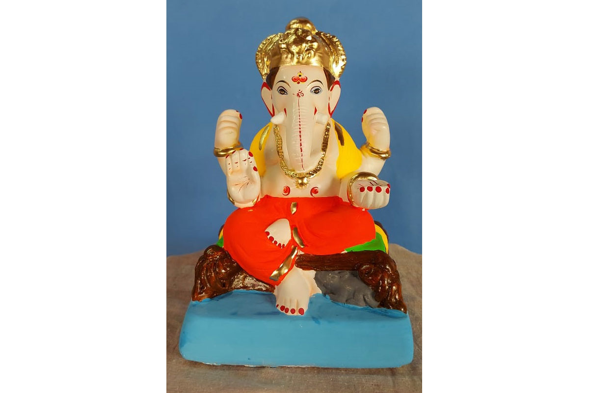 Shadu Mati Ganpati Murti photograph 11
