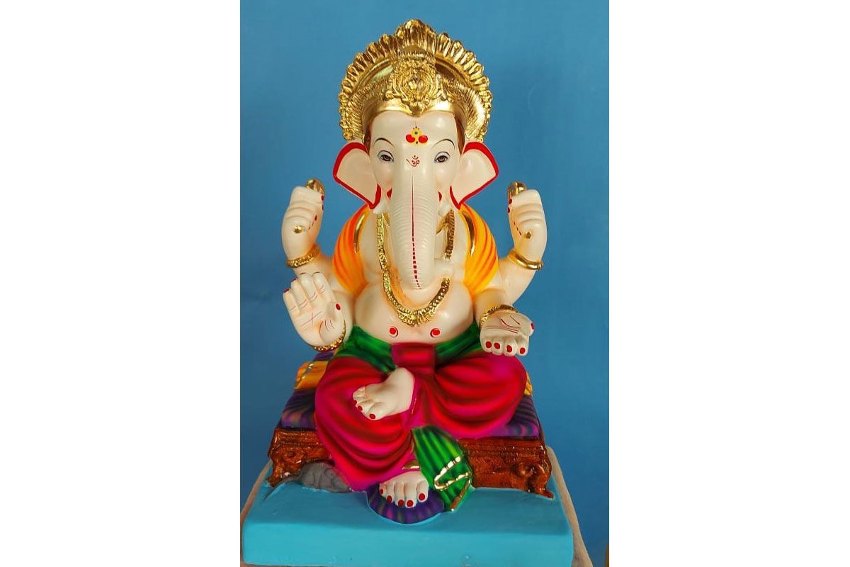 Shadu Mati Ganpati Murti photograph 14