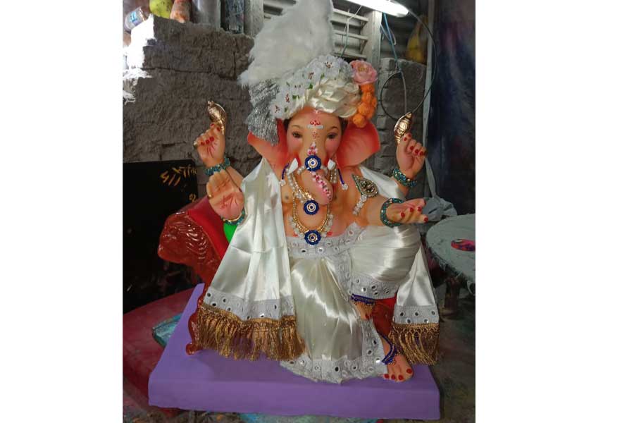 Shadu Mati Ganpati Murti photograph 25